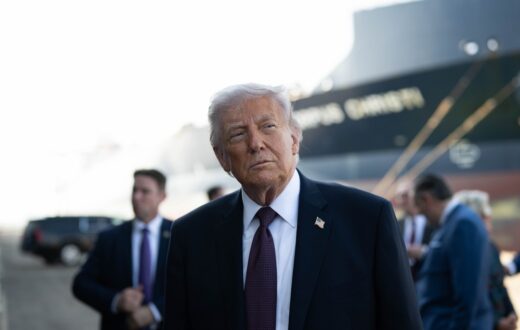 Meme di Trump su Giorgia Meloni