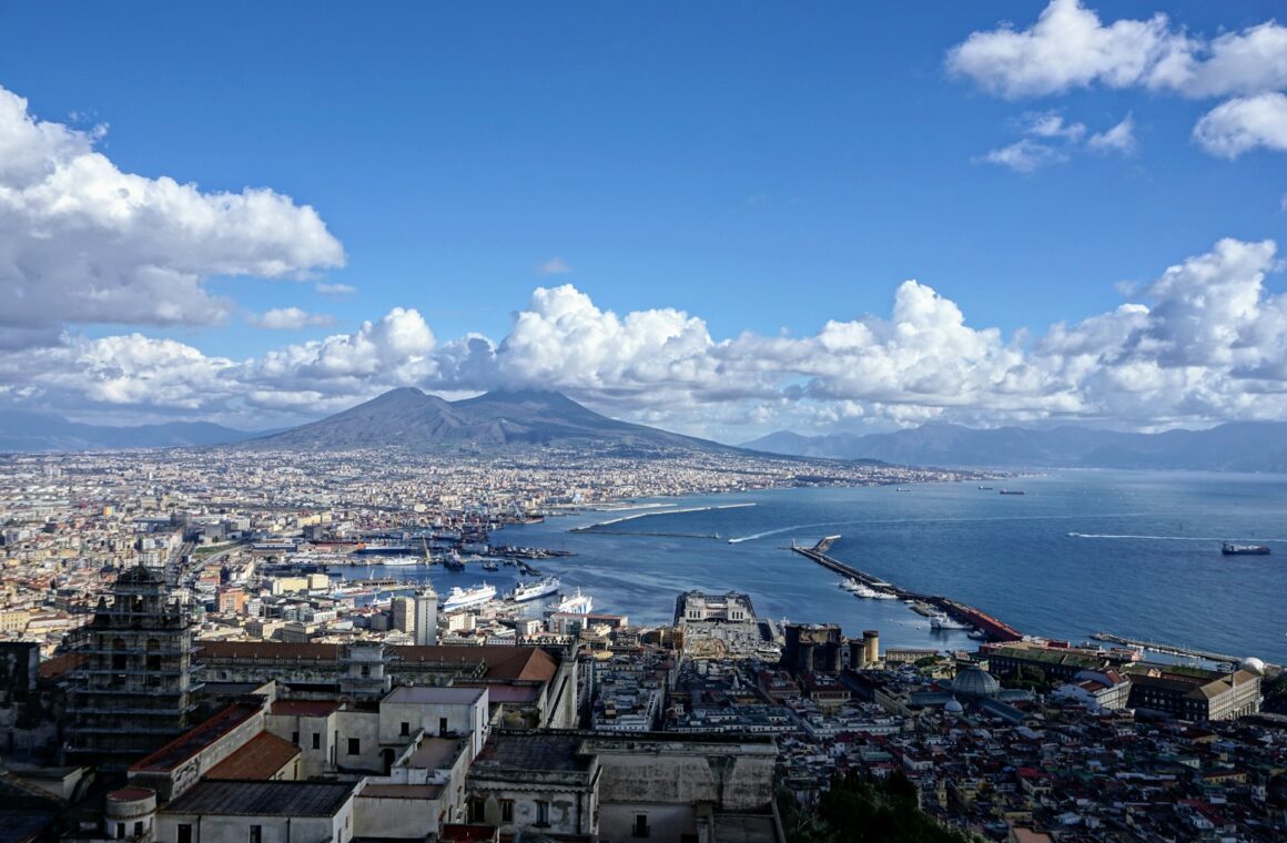 Rissa e sparatoria a Napoli