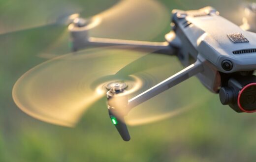 Immagine di un drone militare