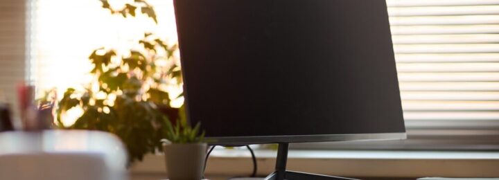 Dock USB-C Wavlink con tre monitor